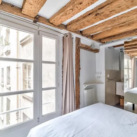 Guestready - Elegant 2br Ap In Saint-martin Appartement Parijs